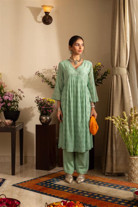 Khus Sea Green Pure Silk Georgette Embroidered 2 Pc Coord Suit Set ...