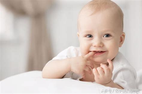 黄晓明耿直表白baby：感谢你这么年轻就为我生孩子--上海频道--人民网