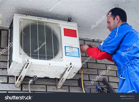Air Conditioner Install: Over 21,139 Royalty-Free Licensable Stock ...