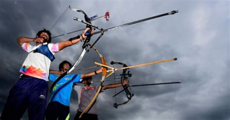 Projectile Motion Real Life Examples 的图像结果