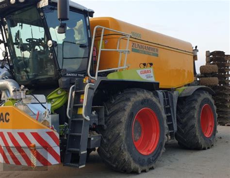 Gülleselbstfahrer: Claas Xerion 4200 Saddle Trac für 428.400 Euro ...