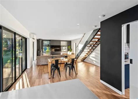 Container Home Tower 的图像结果