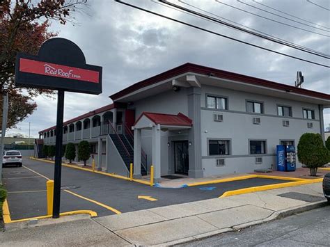 RED ROOF INN COPIAGUE - Hotel Reviews, Photos, Rate Comparison ...