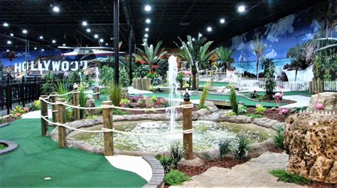 Miniature Golf Course 的图像结果