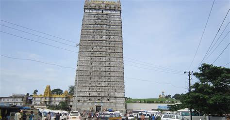 Murudeshwara Temple and Beach