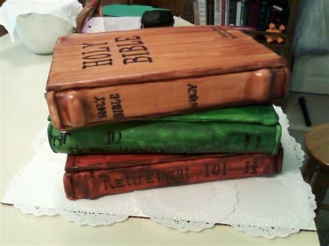 Stack of Book Cakes How To 的图像结果
