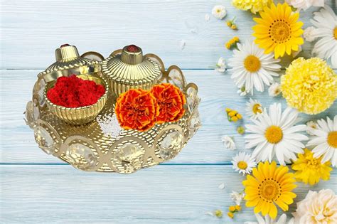 TenHue World TW-K3 Designer Crystal Round Shape Haldi Kumkum for ...