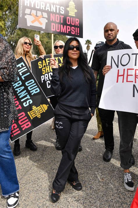 Kourtney Kardashian slammed for supporting waste dumping in 'less ...