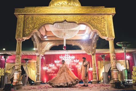 Real Weddings: Nikita-Chirag’s Royal Udaipur Wedding (With Qawwali ...