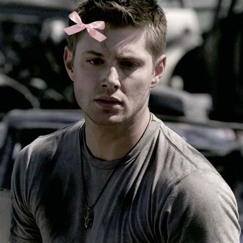 coquette dean winchester🎀 | Supernatural capsleri, Supernatural, Dean