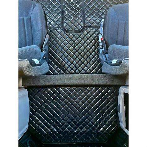 Peterbilt 579 Series 5-Piece Vinyl Floor Mat Set