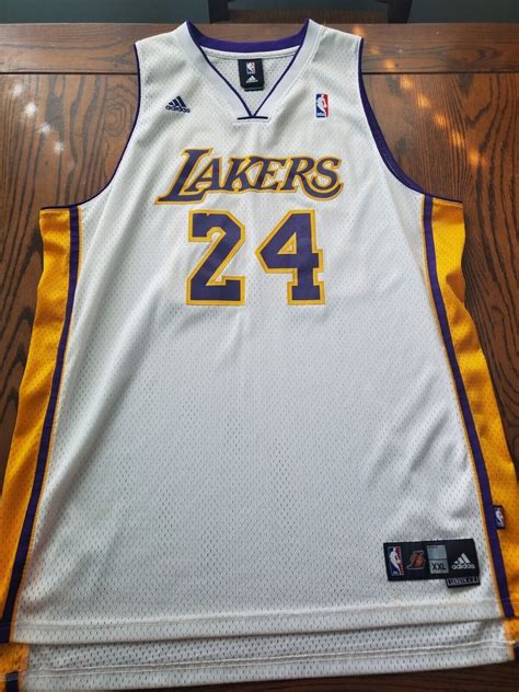 Kobe Bryant Men's Los Angeles Lakers White Swingman Jersey NBA XXL ...