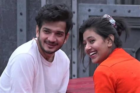 Lock Upp Anjali Aroras Mother Asks Her to Maintain Distance From ...