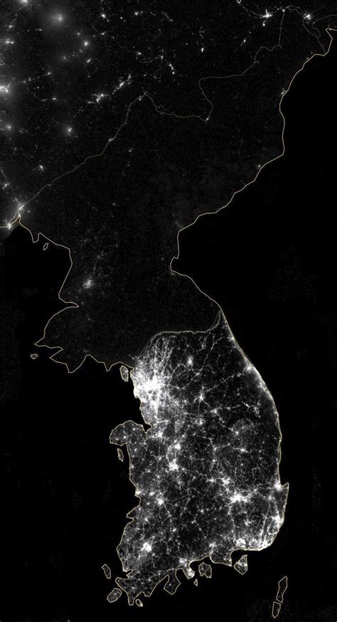 Large satellite map of Korean Peninsula at night | North Korea | Asia | Mapsland | Maps of the World