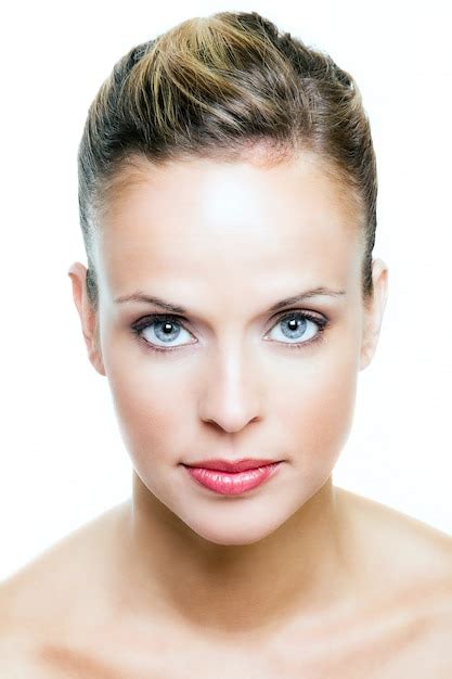 Twarz kobiety – zdjęcia. Pobierz darmowe obrazy wysokiej jakości | Freepik