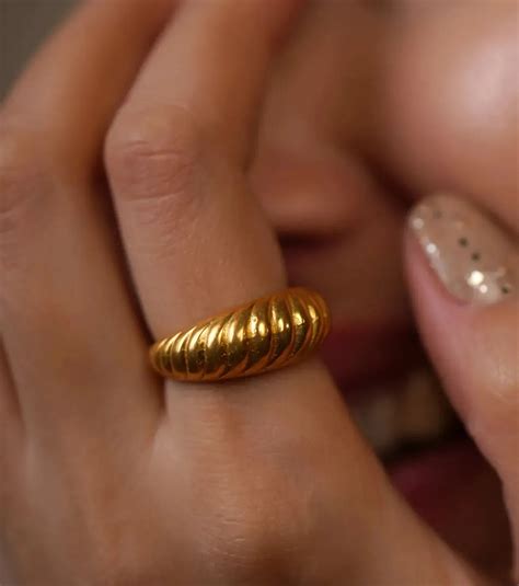 Luxe Twisted Gold Ring – Diatoms