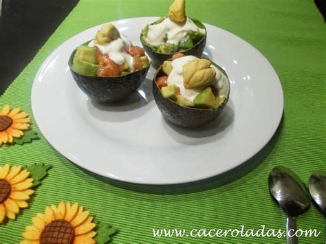 Ensalada de aguacates con castañas | Caceroladas