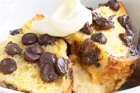 Chocolate Chip Bread Pudding Recipe A Delicious Guide - Banana-breads.com