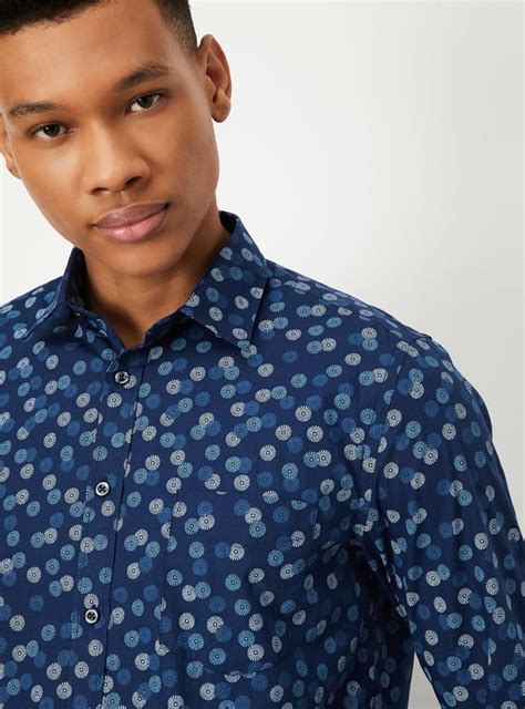 Buy Men Slim Fit Printed Casual Shirt Online at just Rs. 999.0 ...