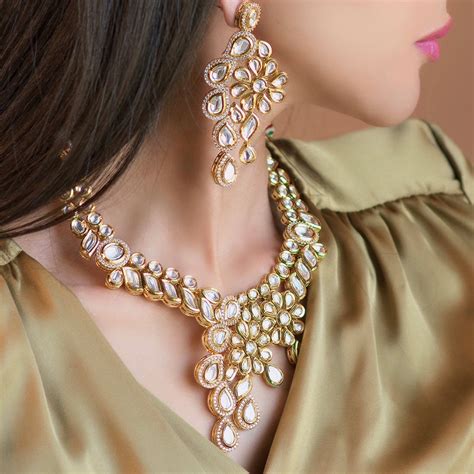Daisy Kundan Necklace – Timeless Jewels by Shveta