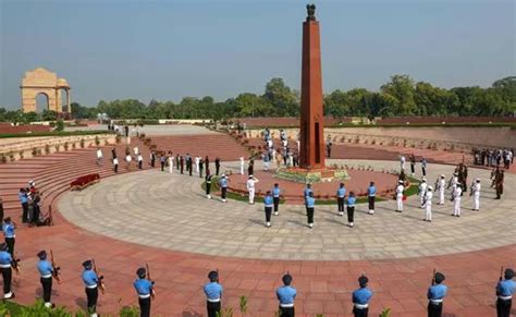 Two Bengaluru college students pedal 3,200 kms to pay homage to martyrs ...