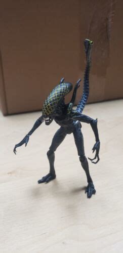 Image result for Alien vs Predator Grid