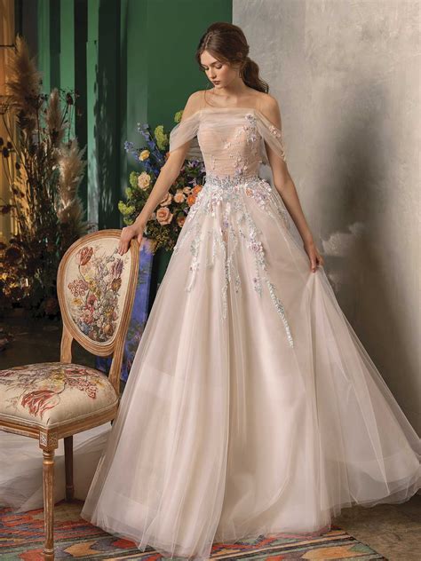 Large Ball Gown Skirt Wedding Dresses