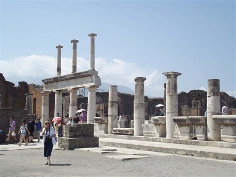 42 Eruptive Facts About Pompeii
