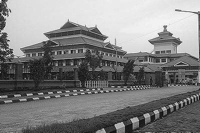 Manipal Local People 的图像结果