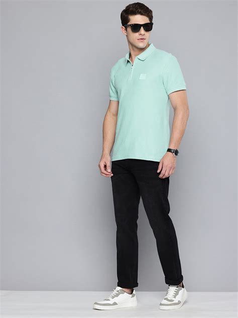 Men's Textured Slim Fit Polo T-Shirt – Levis India Store