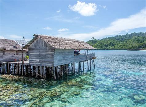 SERA BEACH COTTAGES (Malenge Island) - Cottage Reviews, Photos, Rate ...