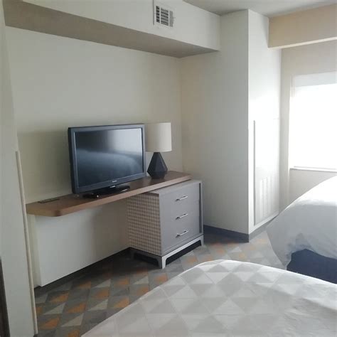 HOLIDAY INN & SUITES BEAUFORT @ HIGHWAY 21 BY IHG - Hotel Reviews ...