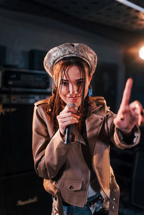 Female Singer Auditions 的图像结果