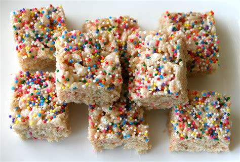 Funfetti Rice Krispies Treats | Rice Krispy Treats with Sprinkles ...