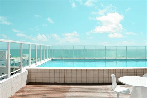 Swimming Pool Images. Free 的图像结果