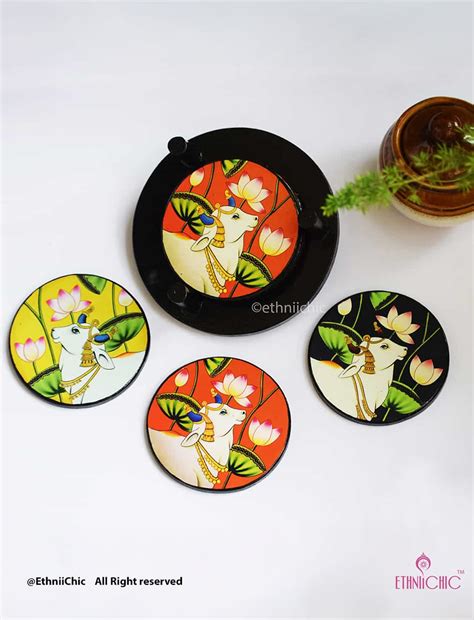Wooden Tea Coasters - Round - Pichwai Cow – EthniiChic
