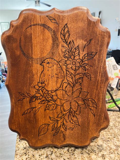 Pyrography On Bone 的图像结果