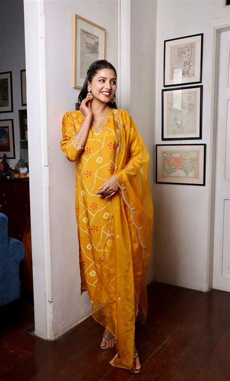 Mustard Bandhani Ethnic Suit – Rui Boutique Mumbai