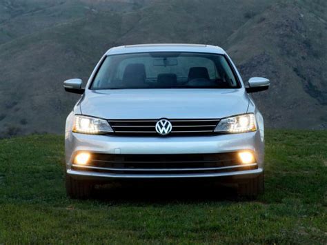 Facelifted 2015 Volkswagen Jetta India Launch Takes Place; Prices Start ...