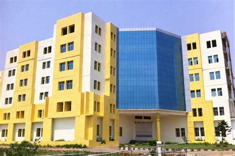 Mahavir Institute of Engineering and Technology - Transparent Navbar