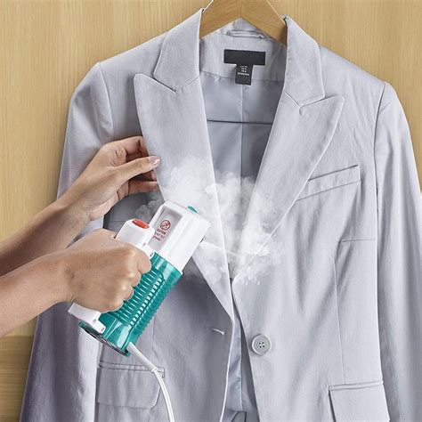 TRAVEL SMART Conair 450 Watt Dual Voltage Garment Steamer