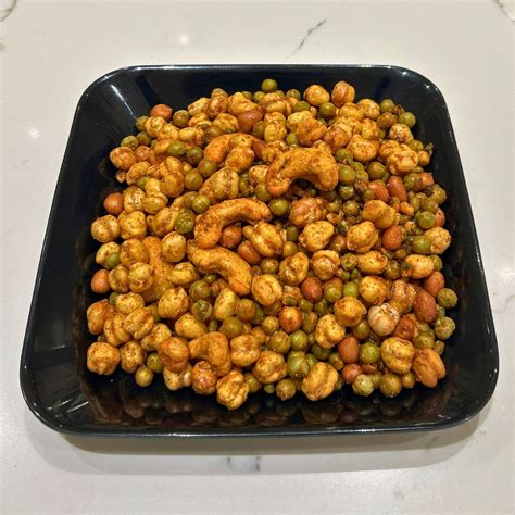 Batani Mixture – Crunchy Roasted Peas Snack | Estaa Sweets