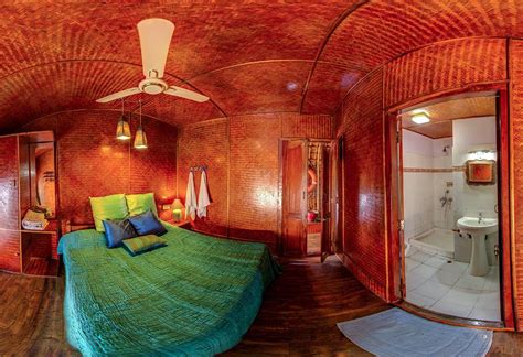 Whisk Bae Away & Stay On A Houseboat On Chapora River Backwaters In Goa ...