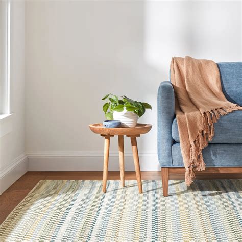 Poppy Handwoven Wool Rug | Moss – Annie Selke