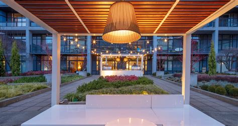 Luxury Apartments in Pearl District, Portland | The Louisa