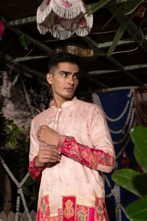 Kurta Pajama Set - Buy Designer Kurta Pajama Set for Men Online | Cityvibes