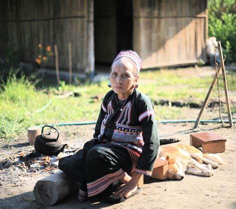 Lahu People: Mountain Dwellers of the Golden Triangle Region