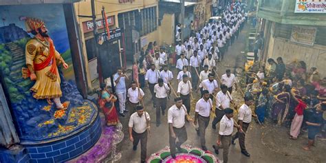 Sleeping With Power: How 'Apolitical' is the RSS? - The Wire