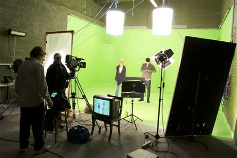 Filming Using a Green Screen Tips 的图像结果