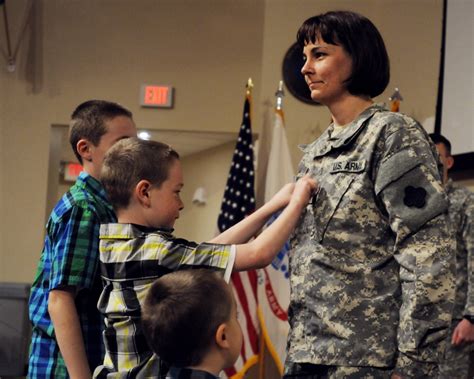 Facing a combat deployment, a family prepares | Article | The United ...